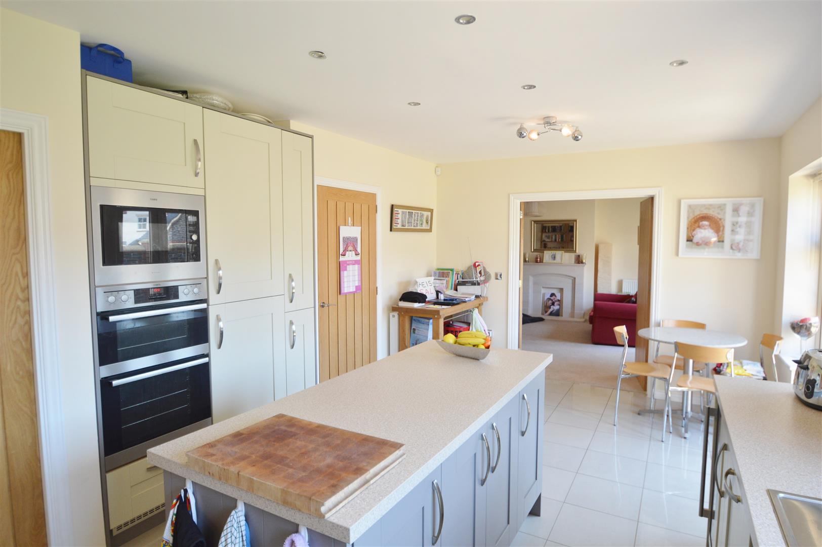 Townmill Road, Cowbridge, Vale of Glamorgan, CF71 7BE